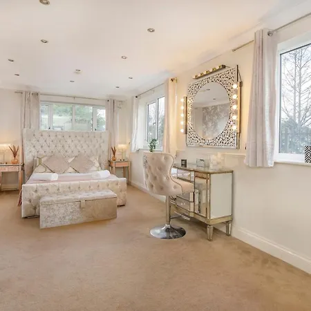 Holiday home The Gardens - Stunning Farmhouse *