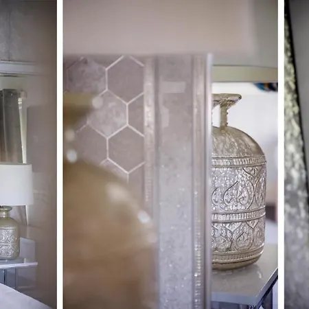 The Gardens - Stunning Farmhouse Holiday home York