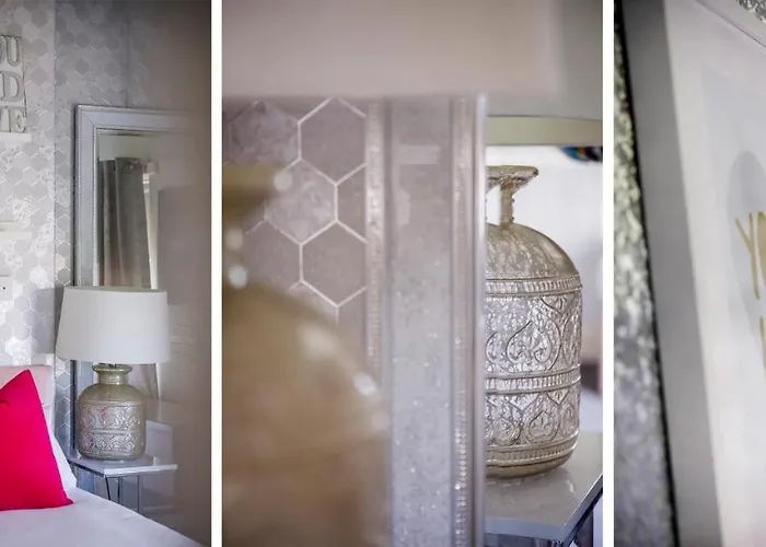 The Gardens - Stunning Farmhouse Holiday home York