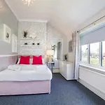 Casa de Férias The Gardens - Stunning Farmhouse York